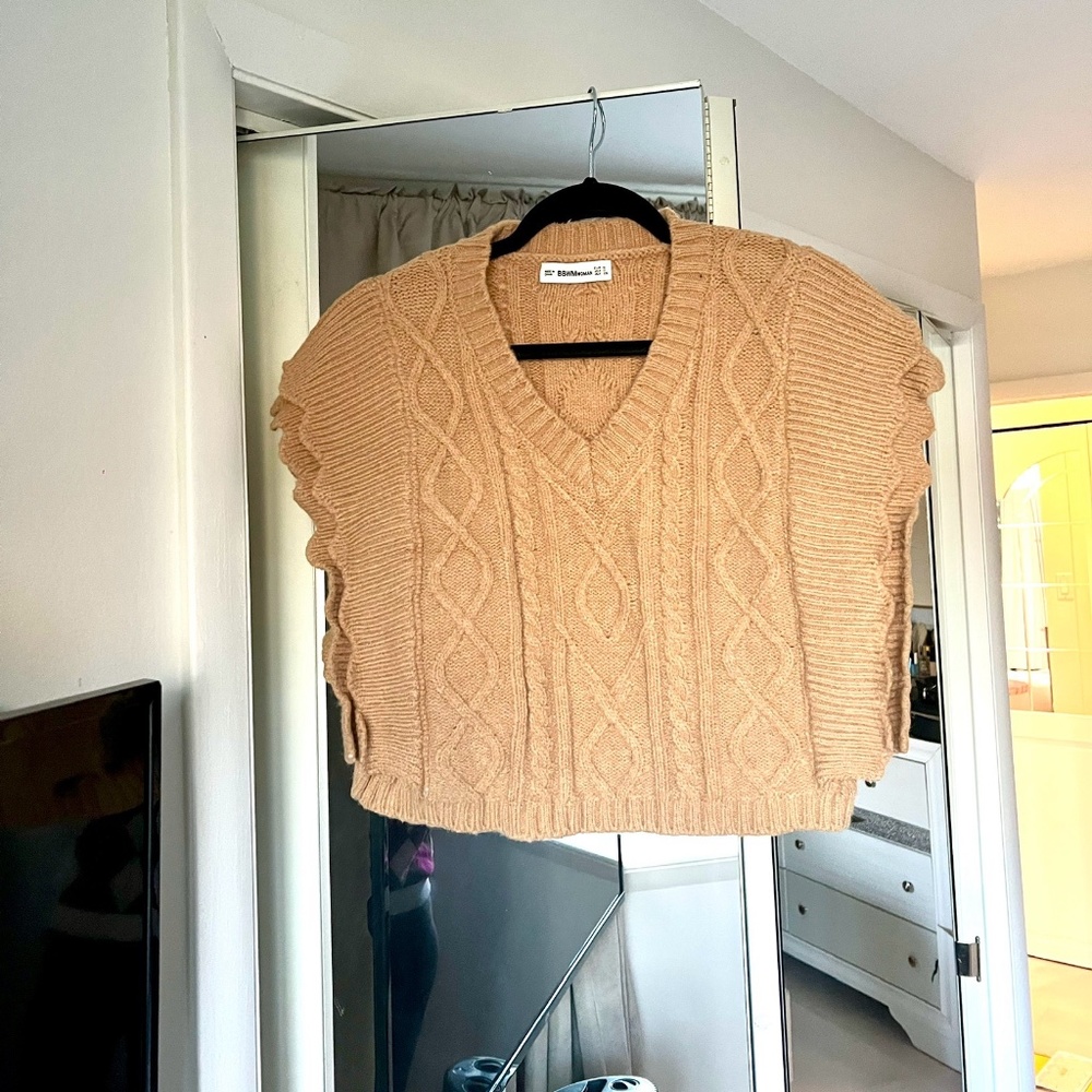 Knit beige vest